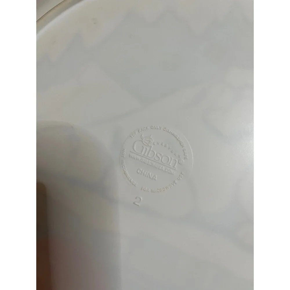 Vintage 2001 Coca-Cola Gibson Melamine Plate Polar Bear Iceberg Red Paw Prints